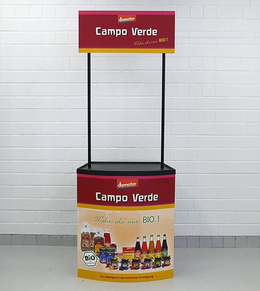 Bio-Produkttheke mit Campo Verde Werbung